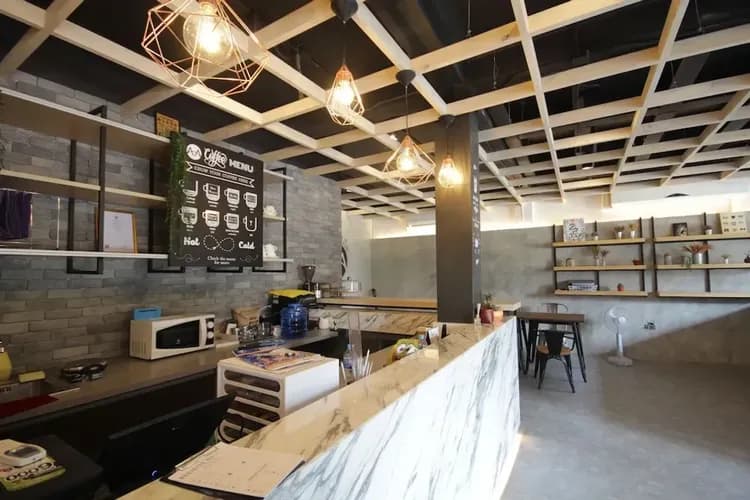 Check-in/check-out kiosk