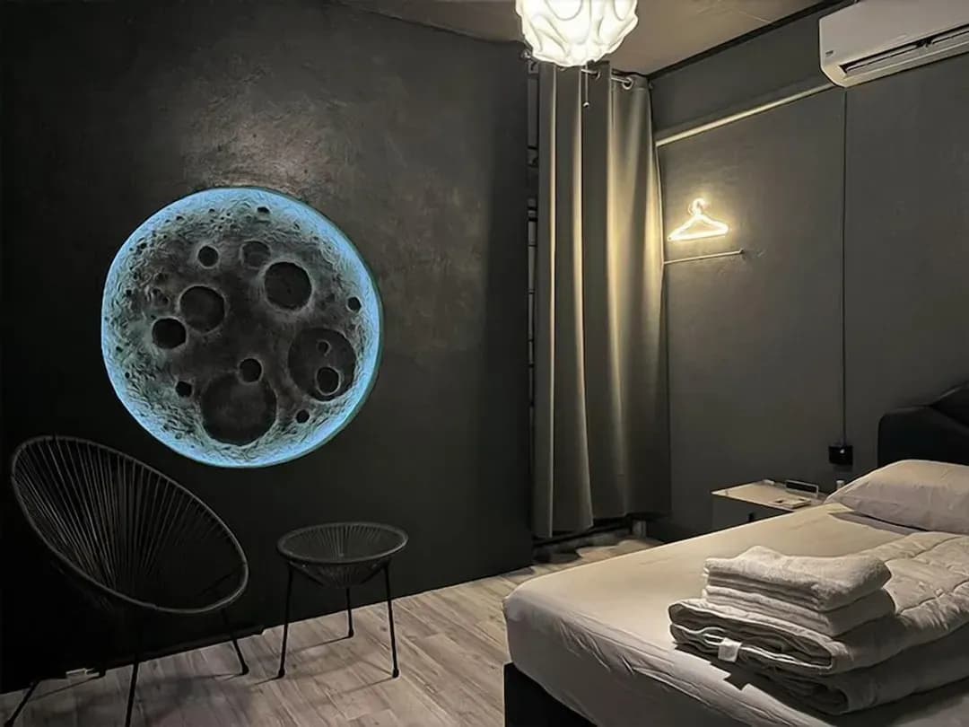 Bangkok-Doctor Alien Hostel