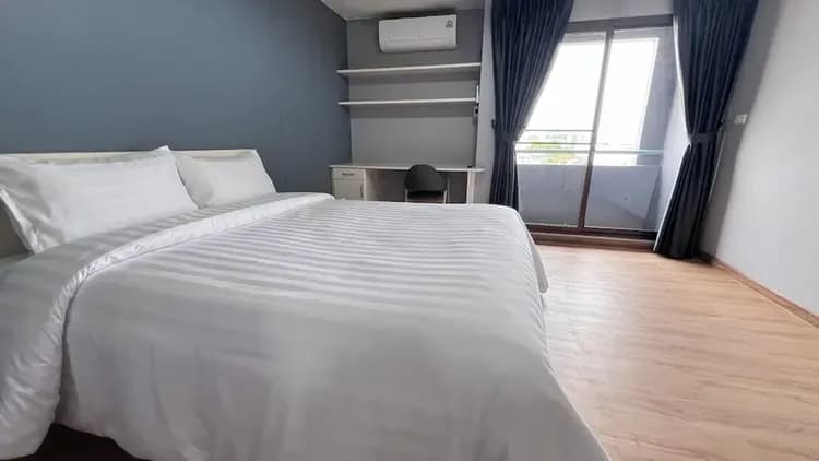 In-room business center