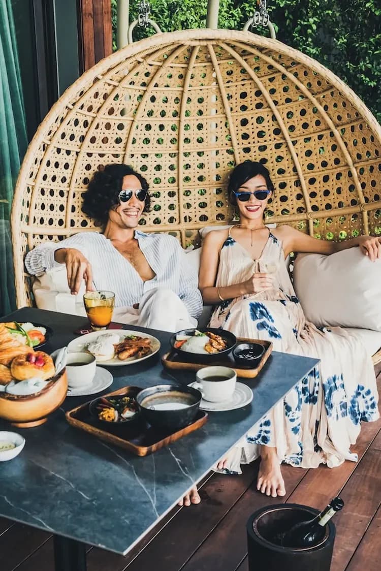 Room service - dining