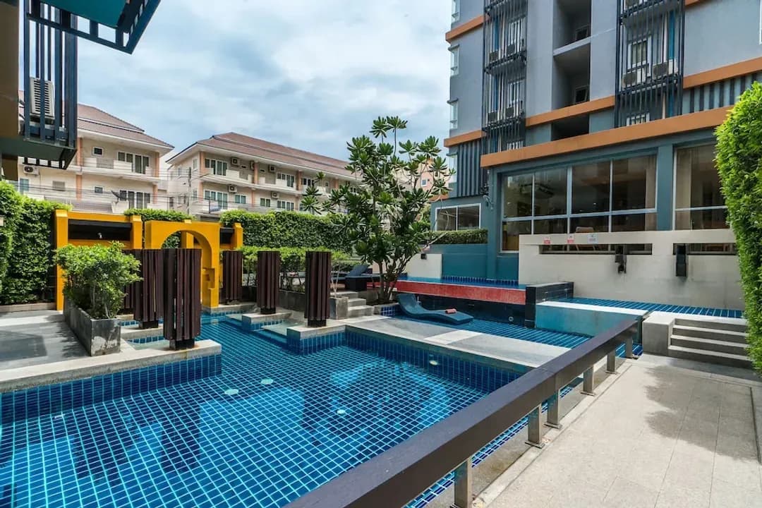 Chonburi-The Grass Serviced Suites by At Mind