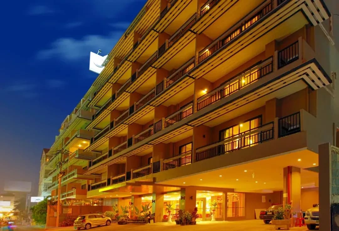 Chonburi-Pattaya Loft Hotel