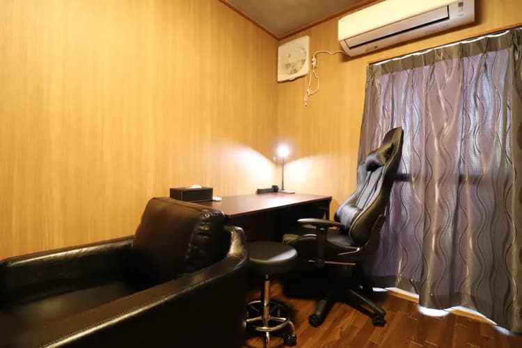 大阪最大級の宿！１７２㎡！広々戸建/まるまる貸切/JR環状線桃谷駅徒歩2分/最大24名-9