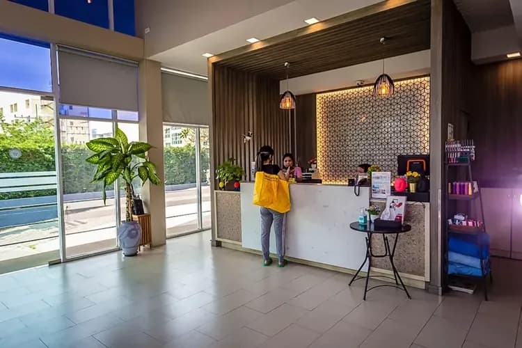 Check-in/check-out kiosk