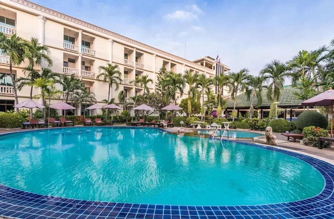 촌부리-로미오 팰리스