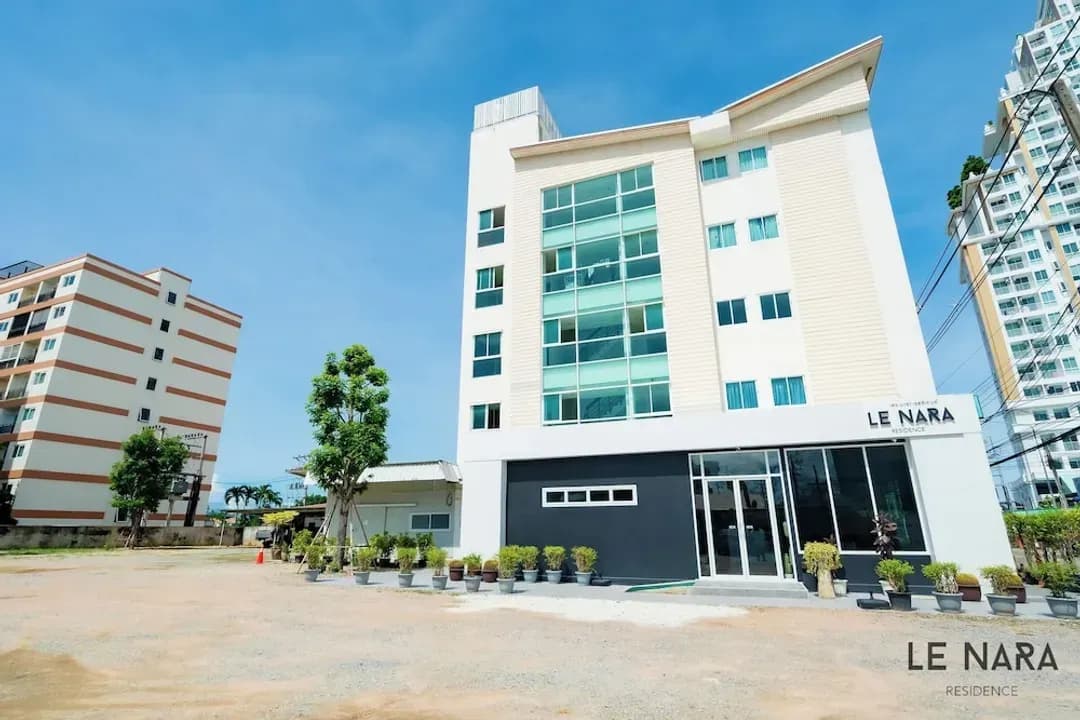 春武里府-那拉公寓