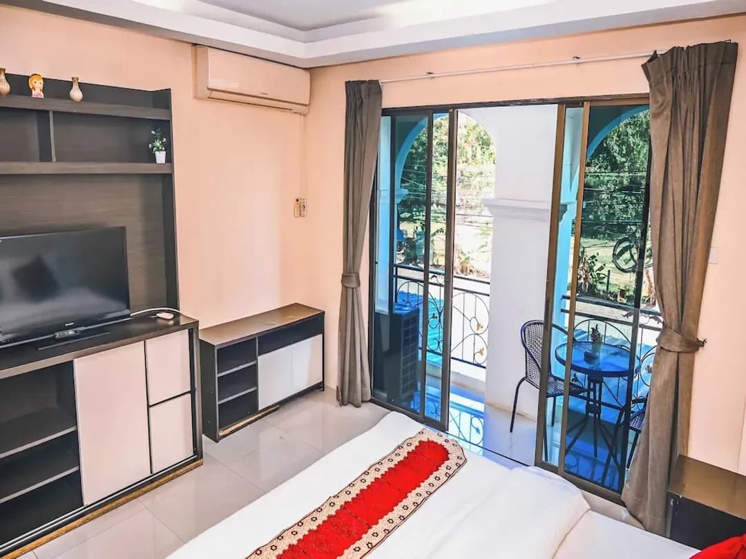 春武里府-暹羅寧靜住宿