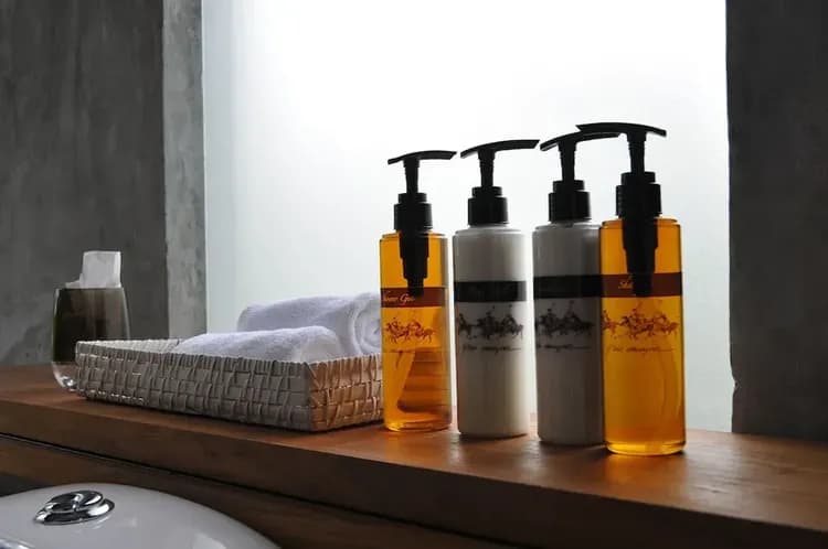Bathroom amenities