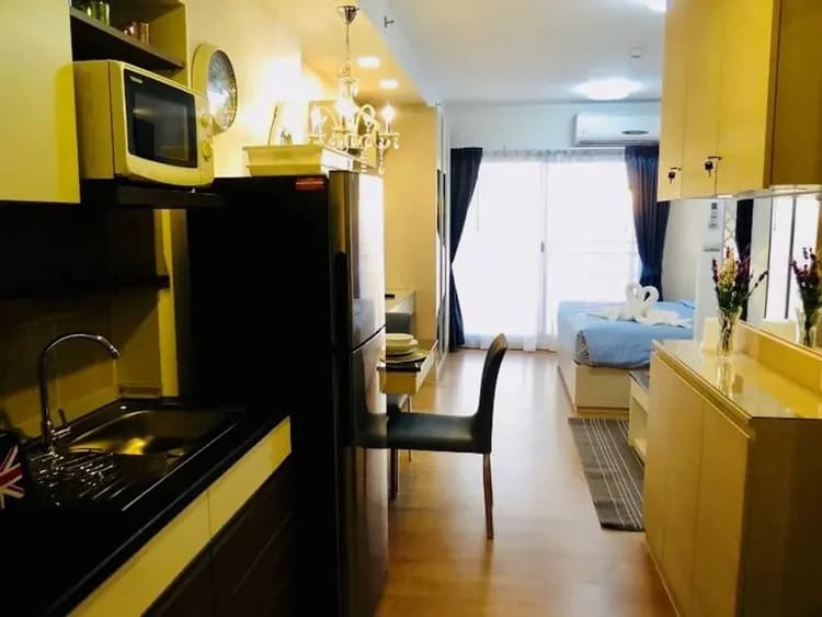 Private kitchenette