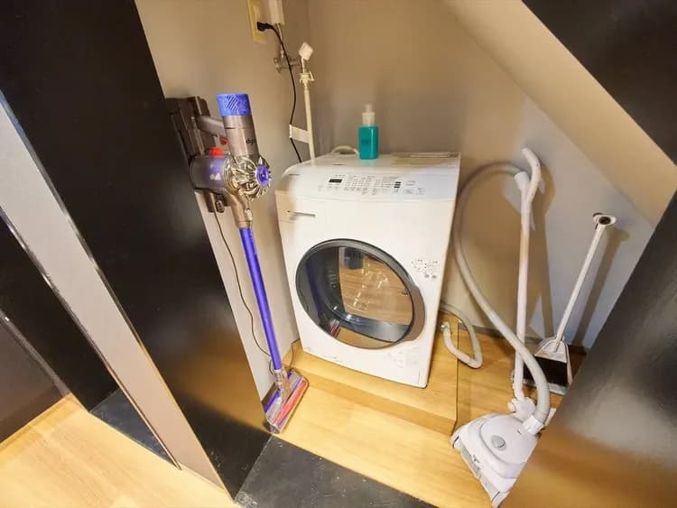 4min Walk from Shimbashi Station/walk to Ginza, Imperial Palace&Tokyo Tower/38㎡/Max 6pax/2F-5