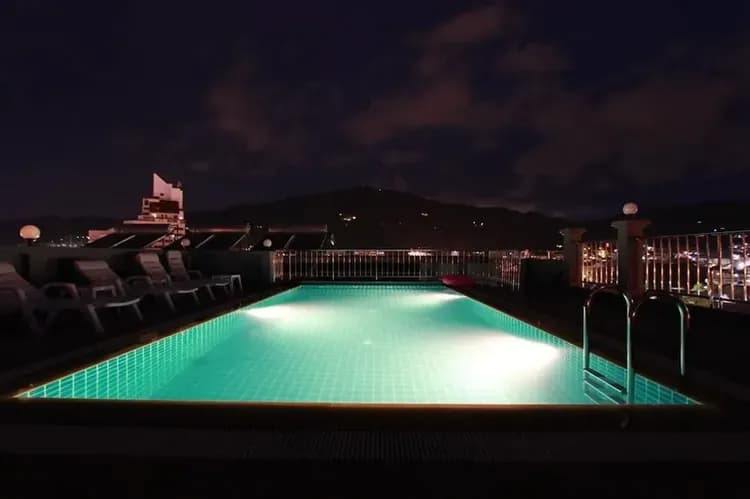 Rooftop pool