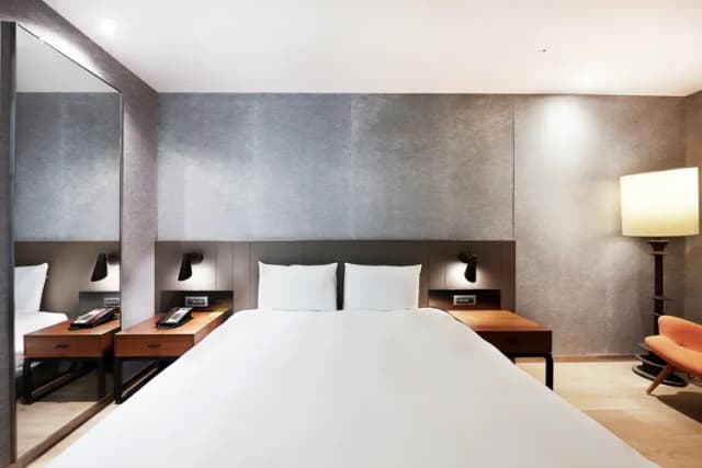 雀客旅館台北南京｜緊鄰捷運站-雀緻雙人客房-7