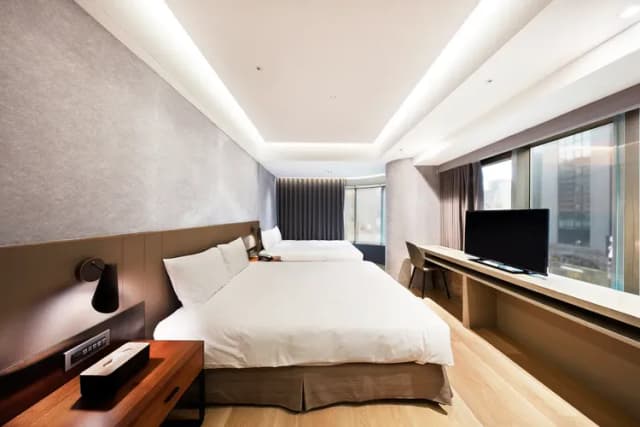 雀客旅館台北南京｜緊鄰捷運站-雀緻家庭客房-3