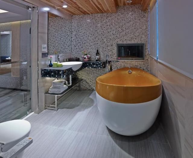 Taipei Hotel Bfun-Deluxe Quadruple Room-5