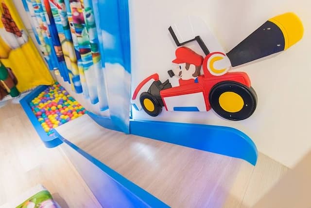 童玩趣親子民宿-Mario Quad Room-5