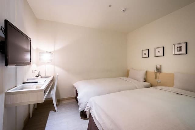 Wemeet Hotel Taipei-Exquisite twin room (no window)-1