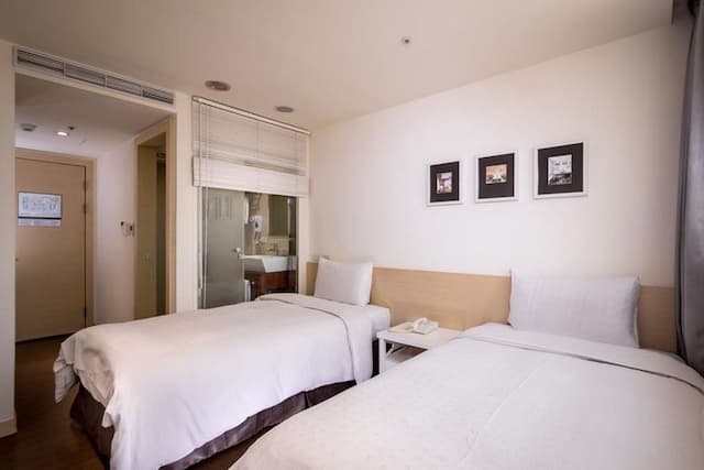 Wemeet Hotel Taipei-City view twin room-2
