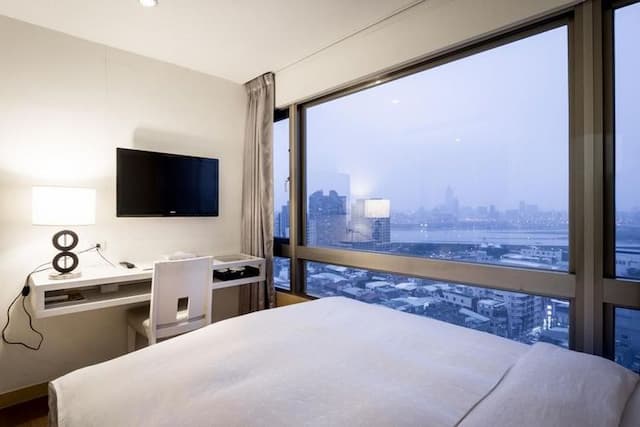 Wemeet Hotel Taipei-Double Room with River View-3