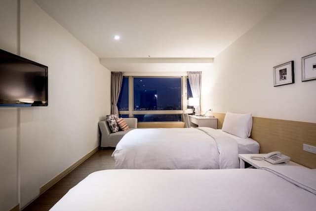 Wemeet Hotel Taipei-River View Twin Room-1
