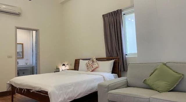 Blue Ocean Hill-Queen Room with Spa Bath-2