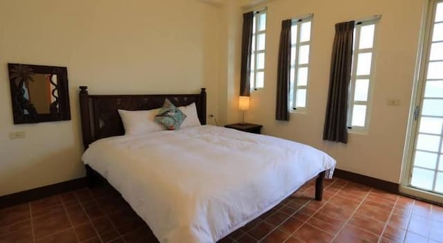 Blue Ocean Hill-(Queen Room with Balcony)-1