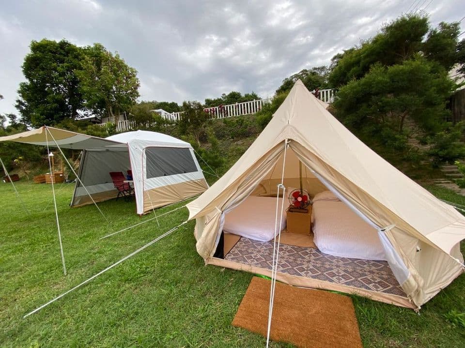 親子露營推薦,桃樂絲露營區|免費升級一泊二食!開心農場體驗-【免裝備露營】小資鐘型帳 ll 可攜帶寵物-1