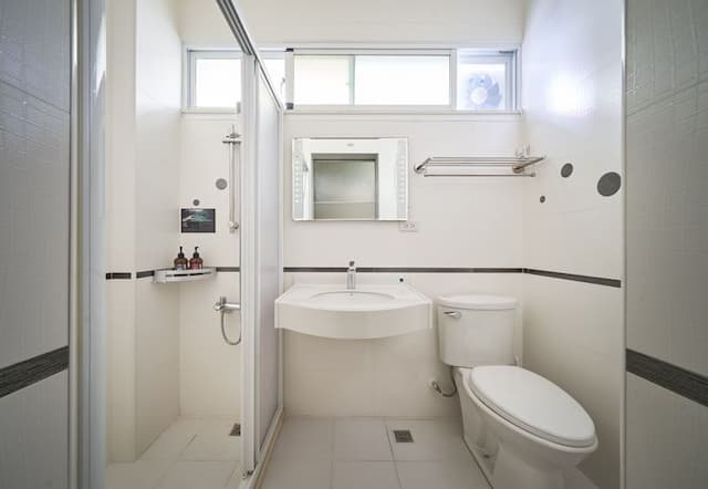 雙床房的浴室空間