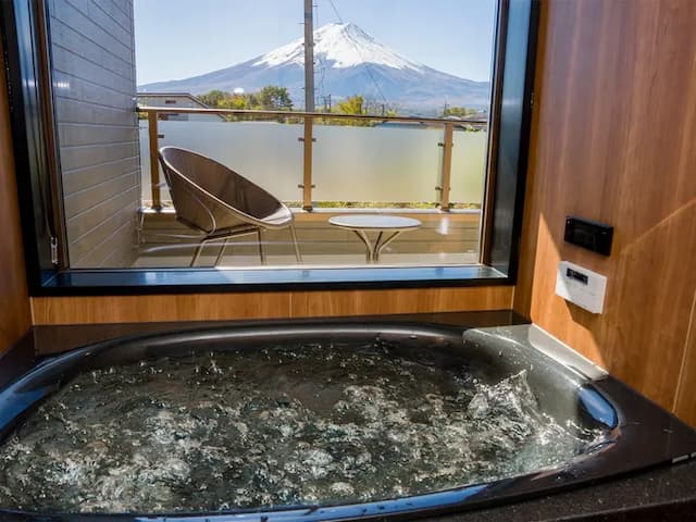 【103】富士山ビューバス（2階）