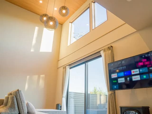 【109】吹き抜けで開放感あふれる空間に（1階）