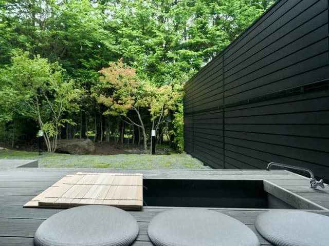 全室共通/天然温泉のテラス足湯