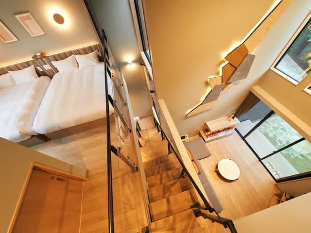 104‐106/吹き抜け階段