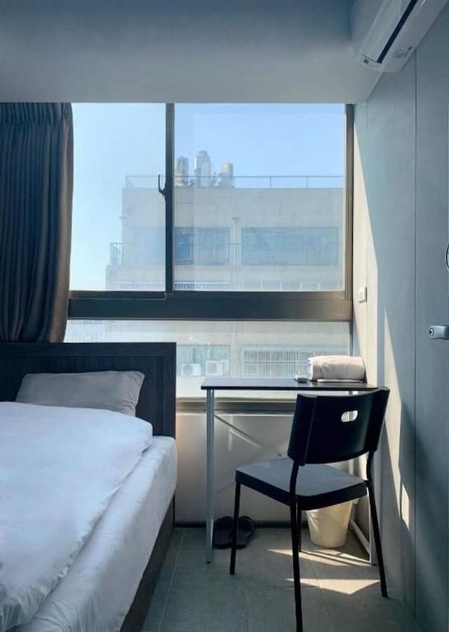 巢旅宿-單人房 共用衛浴-1