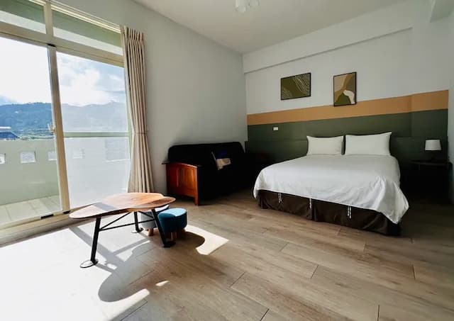 smalldug-Comfort Triple Room with Balcony (301)-2