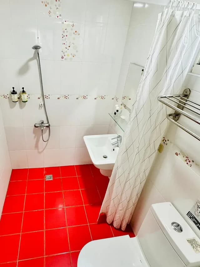 smalldug-Comfort Triple Room with Balcony (301)-4