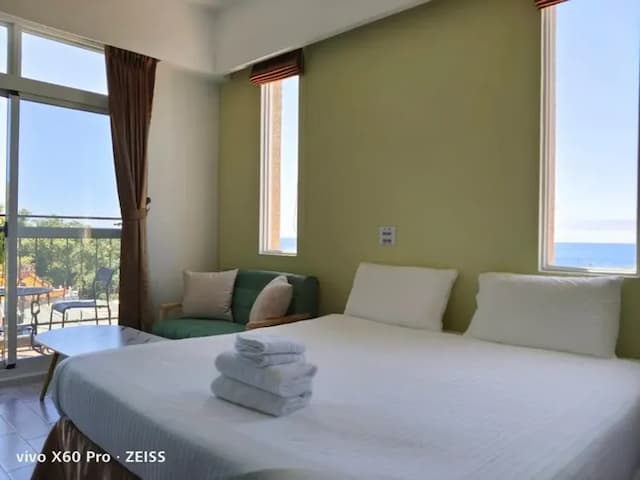 小琉球 白海民宿-加大雙人床房-附陽台-11