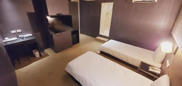 Gugis inn-Standard Twin Room-2