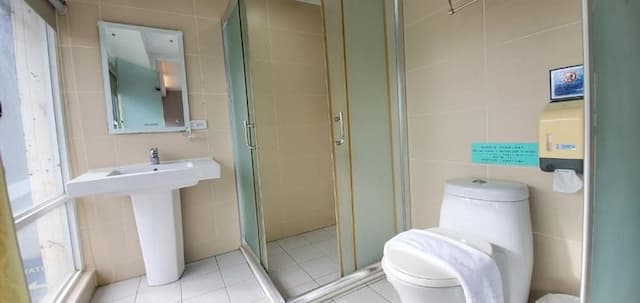 Gugis inn-Superior Double Room-6