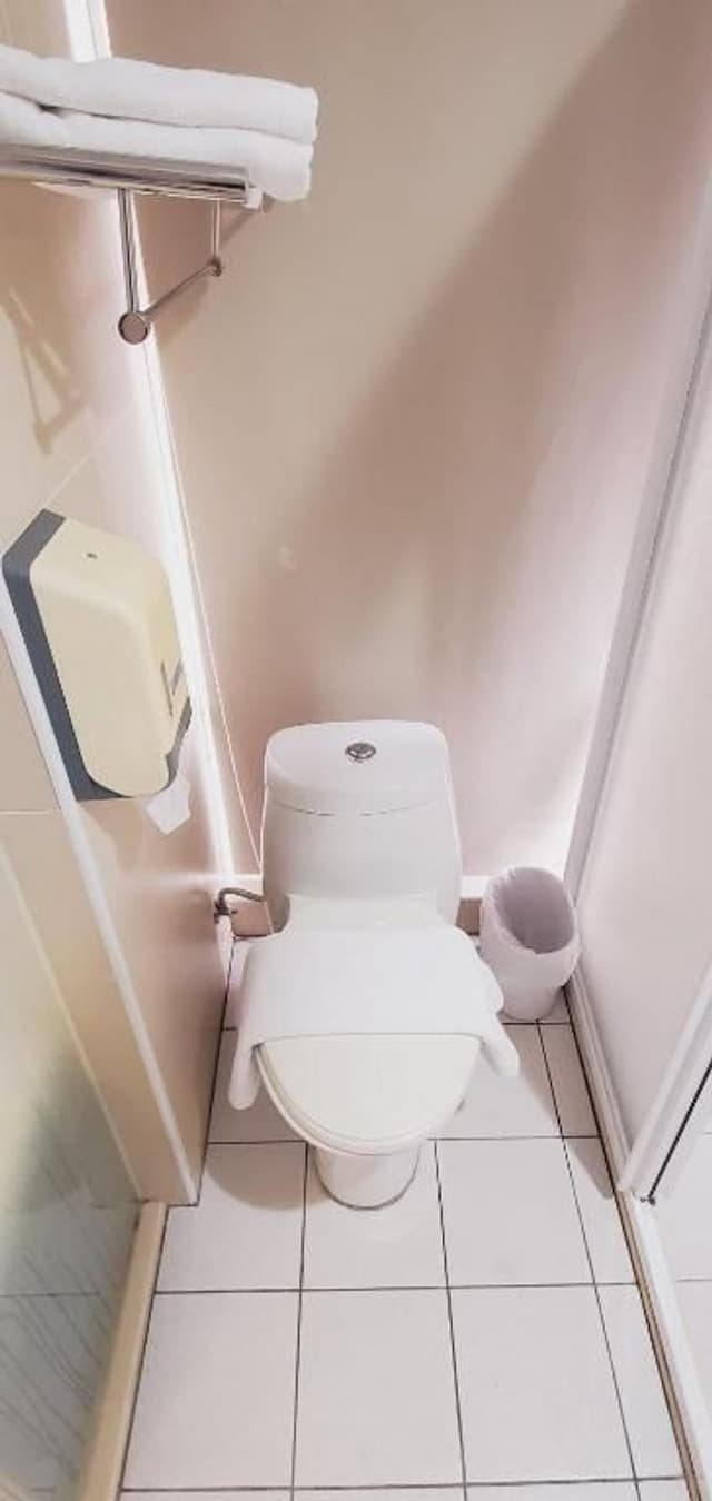 Gugis inn-Superior Double Room-4