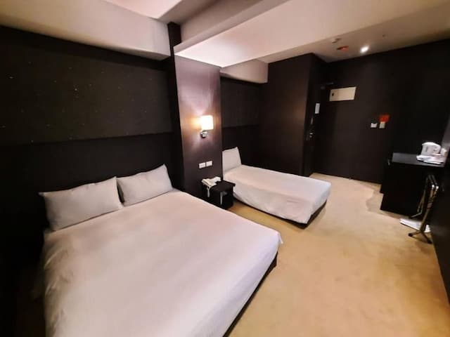 Gugis inn-Superior Triple Room-4