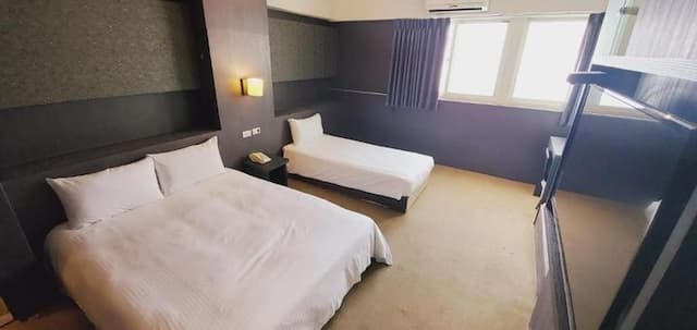 Gugis inn-Superior Triple Room-6