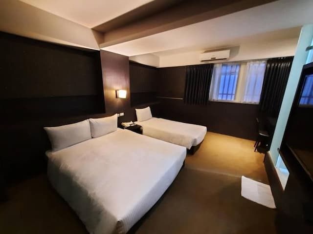 Gugis inn-Superior Triple Room-2