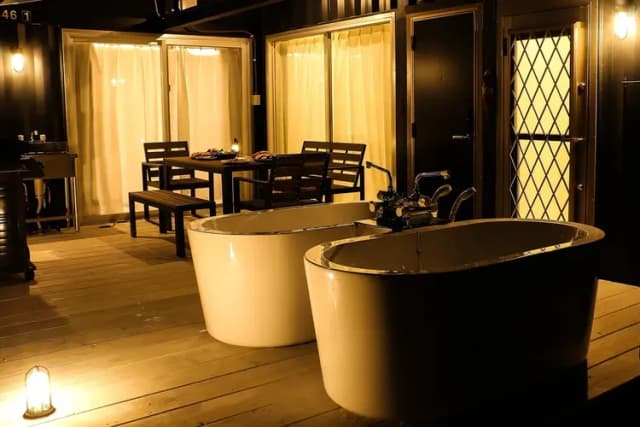 【アウトドアバス】