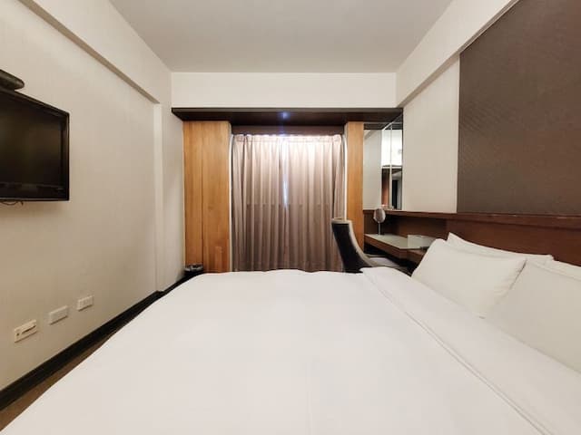 CHECK inn Express Taichung Feng Chia-Standard Double Room-4