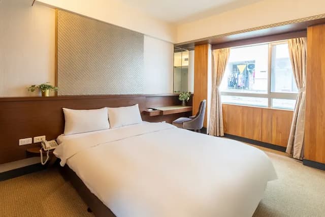 CHECK inn Express Taichung Feng Chia-Standard Double Room-1