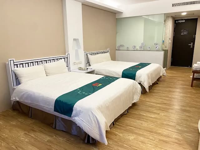 The M Village-Quadruple room (no room selection) BF+DIN-1