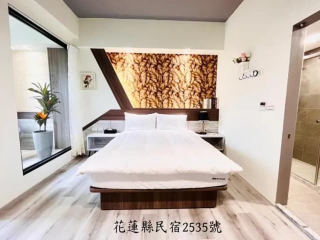 花蓮重飛Go Around民宿（花蓮縣民宿2535號）-豪華典雅雙人房-1