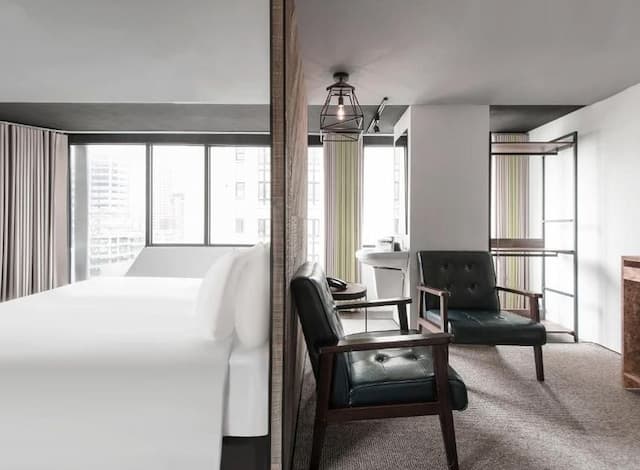 Calligraphy Greenway Hotel-Deluxe Double Room(without breakfast)-3