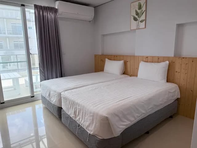 小豆旅宿 | 近台東車站-301 加大雙人床房－附陽台-2