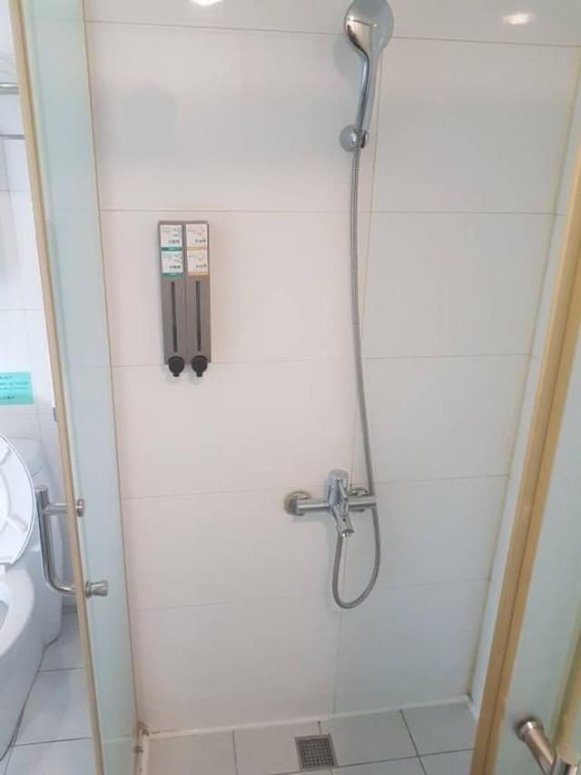 星西門行旅｜緊鄰唐吉軻德/西門町-標準雙人房-9