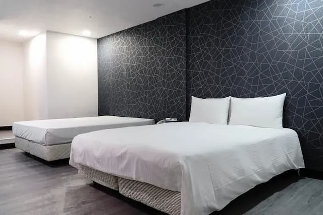 星西門行旅｜緊鄰唐吉軻德/西門町-標準四人房-2